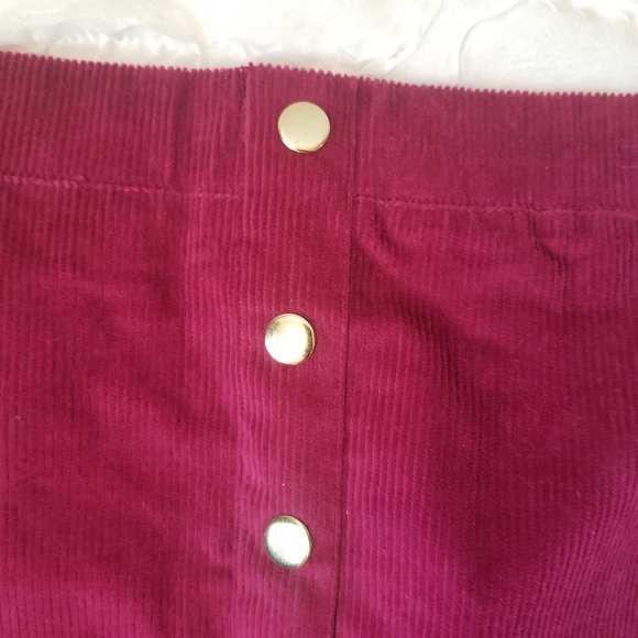 Little Girls corduroy skirt - Picture 4 of 8
